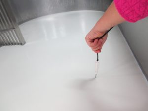El Cabriteru midiendo temperatura leche