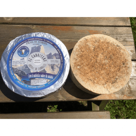 corteza natural comestible del queso azul de El Cabriteru pura leche cruda de cabra tamaño grande