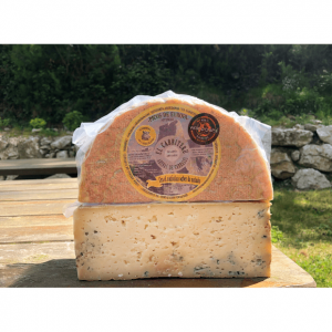 cuña del queso azul 100 % leche cruda de oveja de El Cabriteru